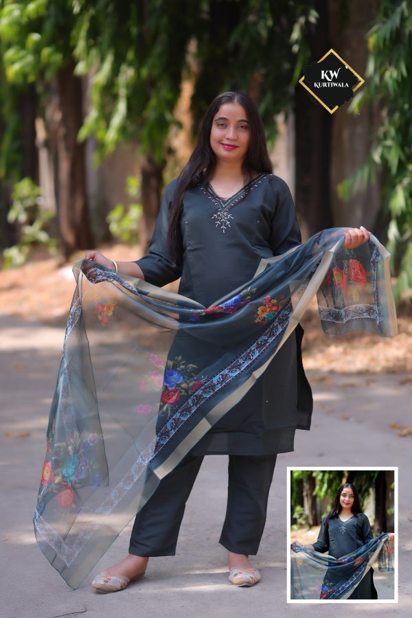 Roman Silk Pant Kurti with Heavy 3D Organza Dupatta
