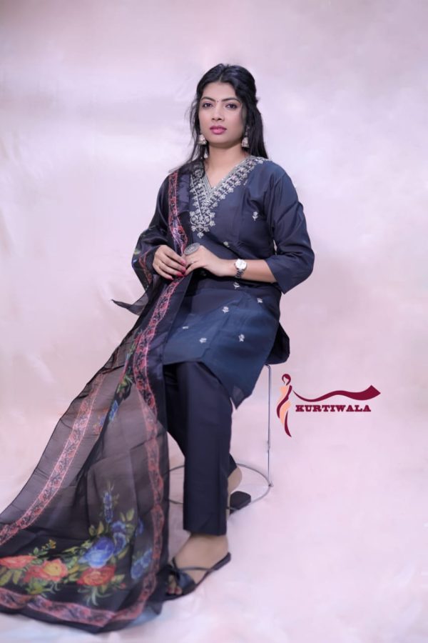 Roman Silk Pant Kurti with 3D print heavy Organza Dupatta