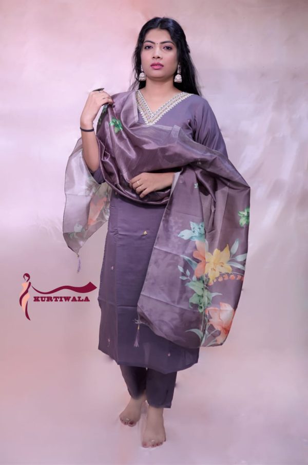 Roman Silk Pant Kurti with 3D print heavy Organza Dupatta