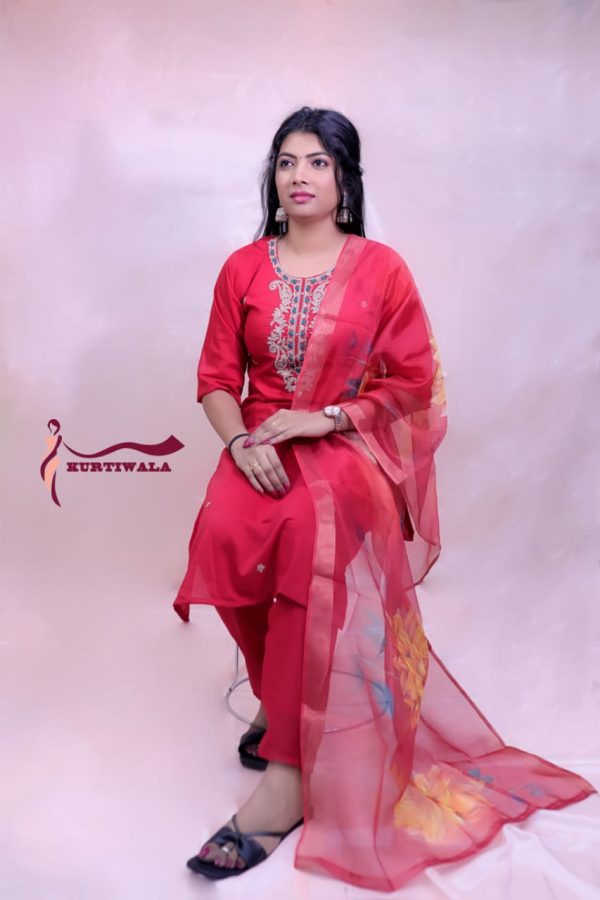 Roman Silk Pant Kurti with 3D print heavy Organza Dupatta